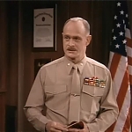 MAJOR_DAD_-_E2X14_A_BIRD_IN_THE_HAND_269.jpg