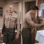 MAJOR_DAD_-_E2X14_A_BIRD_IN_THE_HAND_301.jpg