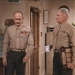 MAJOR_DAD_-_E2X14_A_BIRD_IN_THE_HAND_326.jpg
