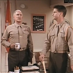 MAJOR_DAD_-_E2X14_A_BIRD_IN_THE_HAND_341.jpg