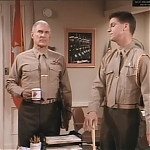 MAJOR_DAD_-_E2X14_A_BIRD_IN_THE_HAND_349.jpg