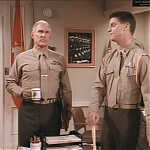 MAJOR_DAD_-_E2X14_A_BIRD_IN_THE_HAND_350.jpg