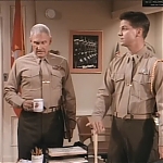 MAJOR_DAD_-_E2X14_A_BIRD_IN_THE_HAND_361.jpg