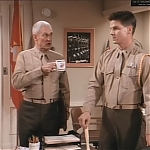 MAJOR_DAD_-_E2X14_A_BIRD_IN_THE_HAND_367.jpg