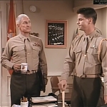 MAJOR_DAD_-_E2X14_A_BIRD_IN_THE_HAND_371.jpg