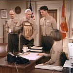 MAJOR_DAD_-_E2X14_A_BIRD_IN_THE_HAND_414.jpg