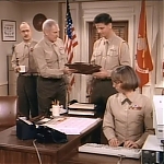 MAJOR_DAD_-_E2X14_A_BIRD_IN_THE_HAND_436.jpg