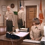 MAJOR_DAD_-_E2X14_A_BIRD_IN_THE_HAND_449.jpg