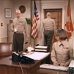 MAJOR_DAD_-_E2X14_A_BIRD_IN_THE_HAND_452.jpg