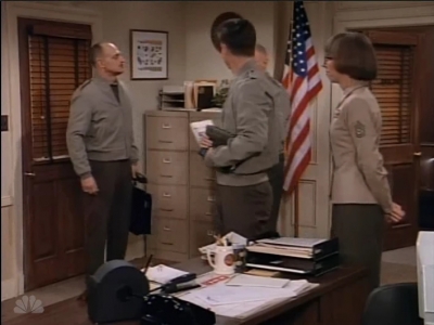 MAJOR_DAD_-_E2X17_VALENTINES_DAY_197.jpg