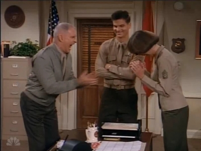 MAJOR_DAD_-_E2X17_VALENTINES_DAY_379.jpg