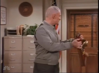 MAJOR_DAD_-_E2X18_SINS_OF_THE_FATHER_047.jpg