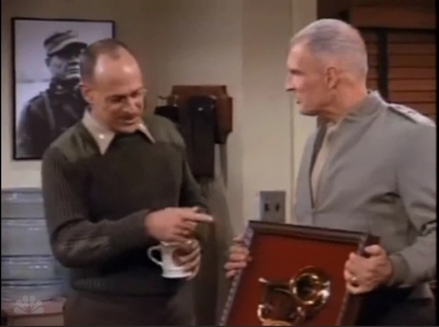 MAJOR_DAD_-_E2X18_SINS_OF_THE_FATHER_051.jpg