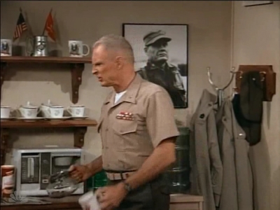 MAJOR_DAD_-_E2X22_SILENT_DRILL_TEAM_036.jpg
