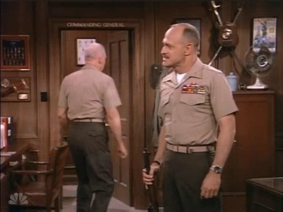 MAJOR_DAD_-_E2X22_SILENT_DRILL_TEAM_561.jpg
