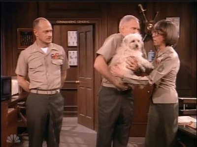 MAJOR_DAD_-_E2X23_ELMO_COME_HOME_169.jpg