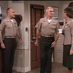 MAJOR_DAD_-_E2X23_ELMO_COME_HOME_192.jpg