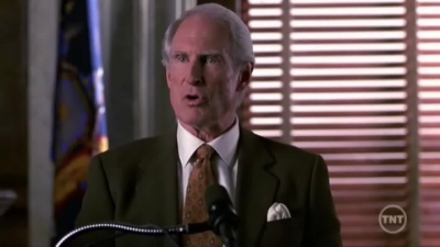 LAW_AND_ORDER_-_E10X19_SURRENDER_DOROTHY_658.jpg