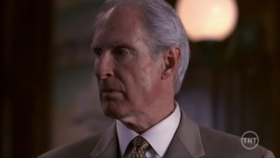 LAW_AND_ORDER_-_E10X19_SURRENDER_DOROTHY_931.jpg