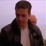 JAG_-_E3X24_TO_RUSSIA_WITH_LOVE_824.jpg